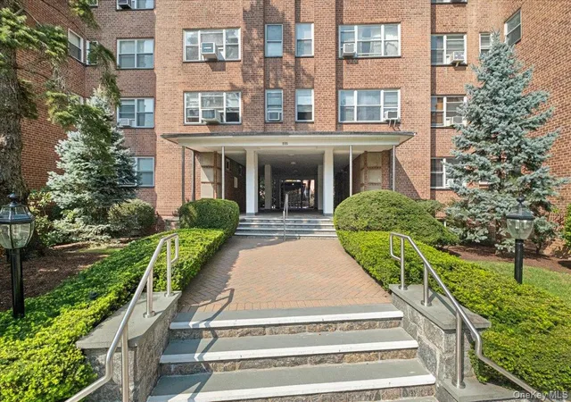 235-garth-rd-c4e-eastchester-ny-10583/hzid_459323eb
