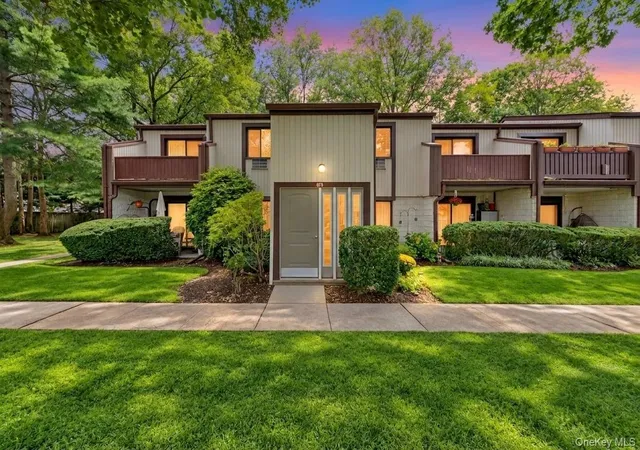107-richmond-blvd-4b-islip-ny-11779/hzid_352e684c