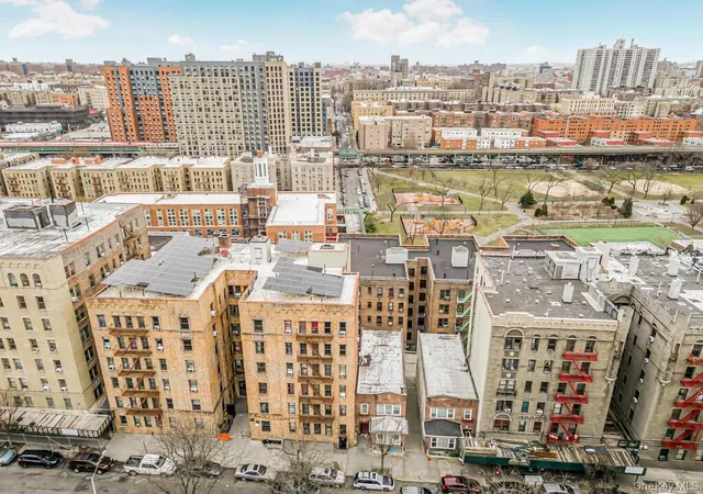 1122-anderson-ave-new-york-ny-10452/hzid_8eff17b6