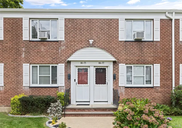86-75-springfield-blvd-new-york-ny-11427/hzid_492ac05c