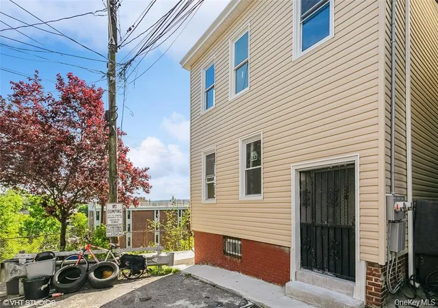 15-stewart-pl-yonkers-ny-10701/hzid_ebbf7546