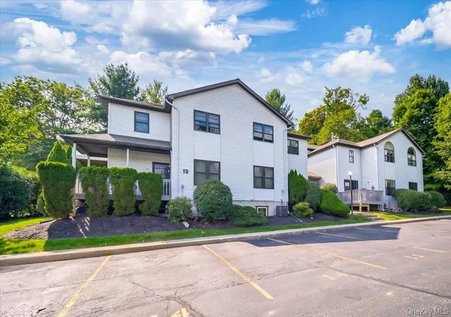 14-giovanni-ct-monroe-ny-10950/hzid_a04f3663