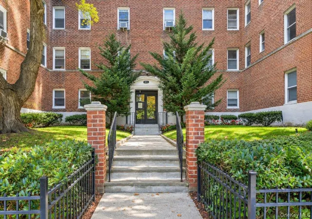 811-bronx-river-rd-3h-yonkers-ny-10708/hzid_18e2f2f3