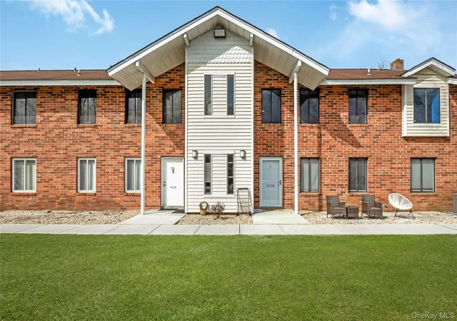 8-cheyenne-ct-8-brookhaven-ny-11727/hzid_7bd4f83e