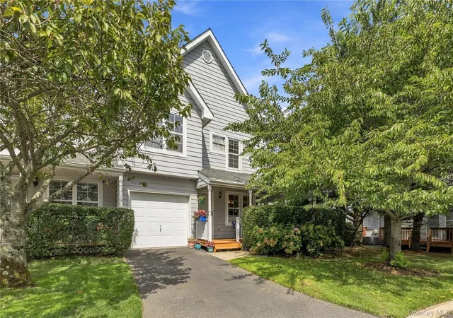 77-sunburst-ter-islip-ny-11722/hzid_9522f51c
