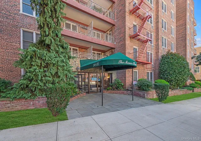 241-20-northern-blvd-6k-new-york-ny-11362/hzid_2b0f6d3b
