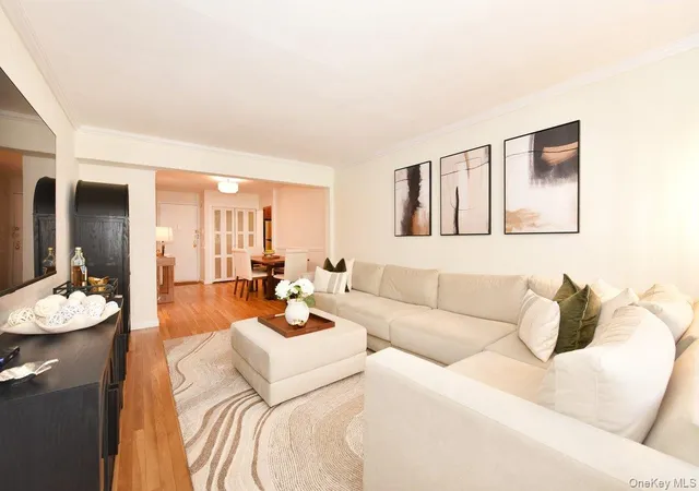 1-birchwood-ct-2o-hempstead-ny-11501/hzid_f5c9acdb