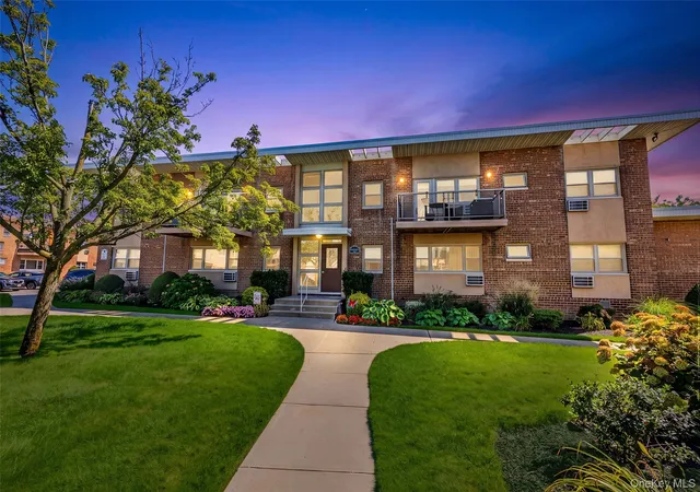 4-rose-st-2-c1-hempstead-ny-11572/hzid_af1af5a0