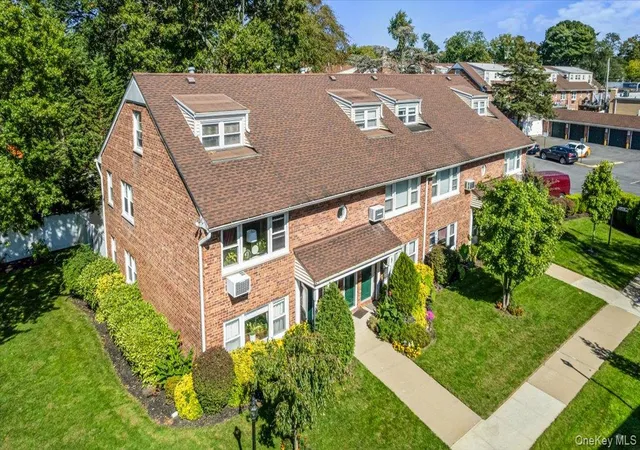 1600-grand-ave-m1-hempstead-ny-11510/hzid_c1842d04