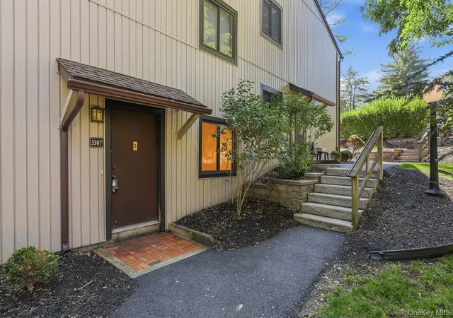 3307-pine-cone-ct-poughkeepsie-ny-12603/hzid_eebe8b08