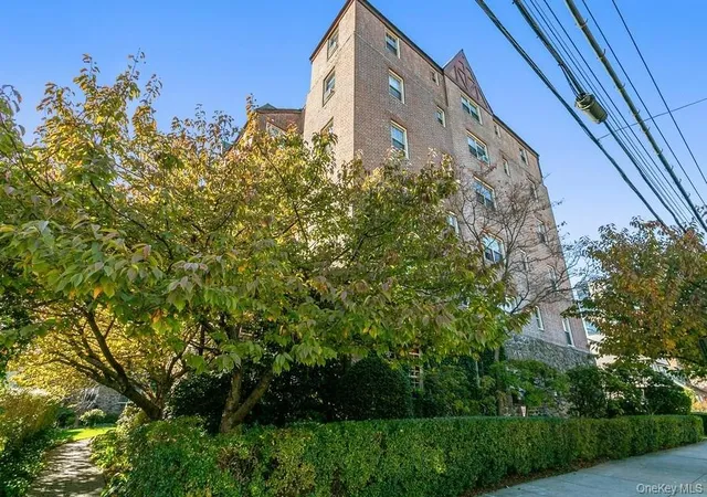151-centre-6f-new-rochelle-ny-10805/hzid_e7fea9eb