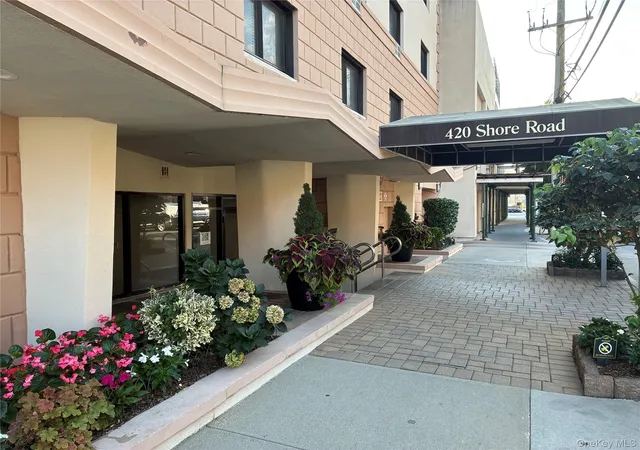 420-shore-rd-2d-long-beach-ny-11561/hzid_785a407d