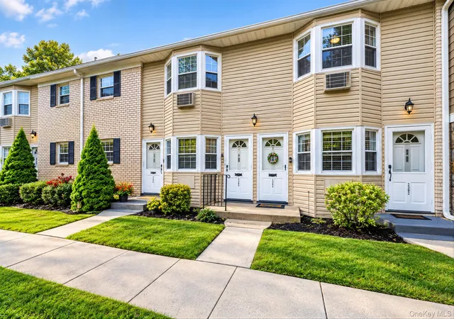 3221-wilshire-ln-21e-islip-ny-11769/hzid_a53f3f2f