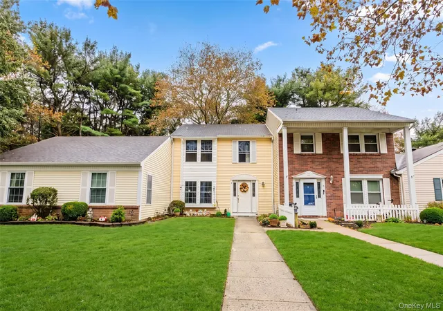 4-lexington-ct-coram-ny-11727/hzid_d3f1ff46