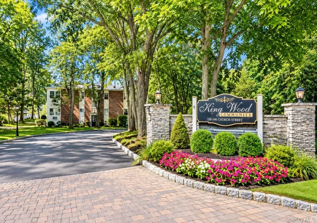 140-church-st-3c-smithtown-ny-11754/hzid_cd776c5d