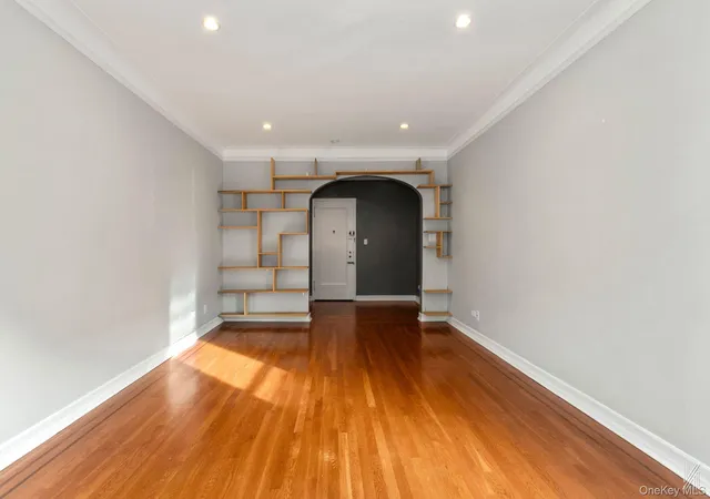 25-40-31st-avenue-6e-new-york-ny-11106/hzid_7ee25186