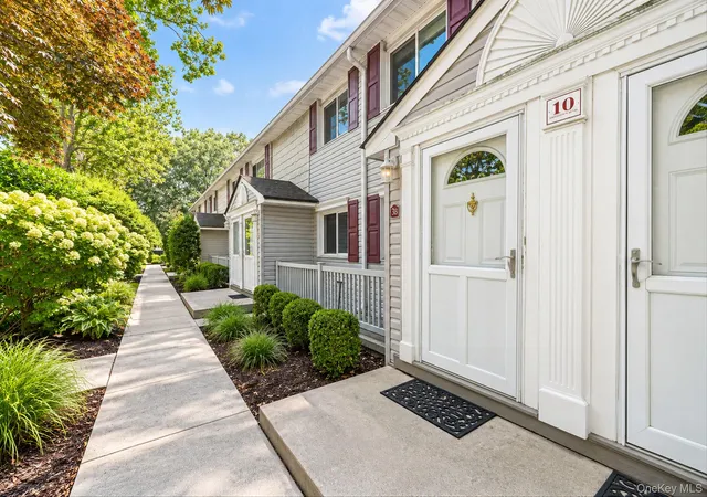 10-smithtown-blvd-3b-smithtown-ny-11787/hzid_68ce8570