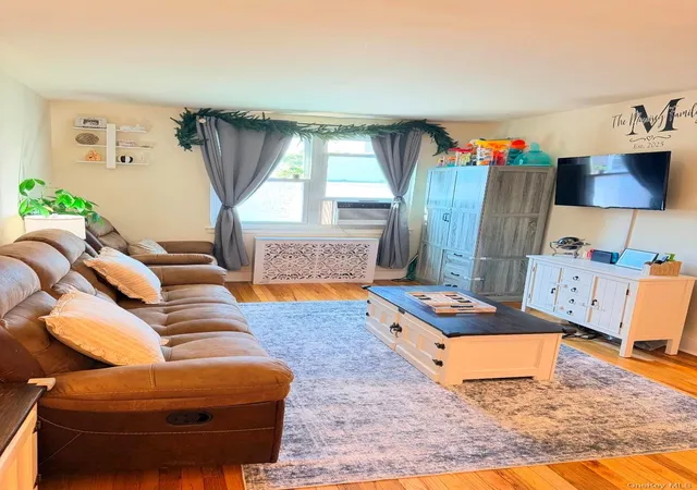 275-maple-e3-hempstead-ny-11570/hzid_16d7b2e7