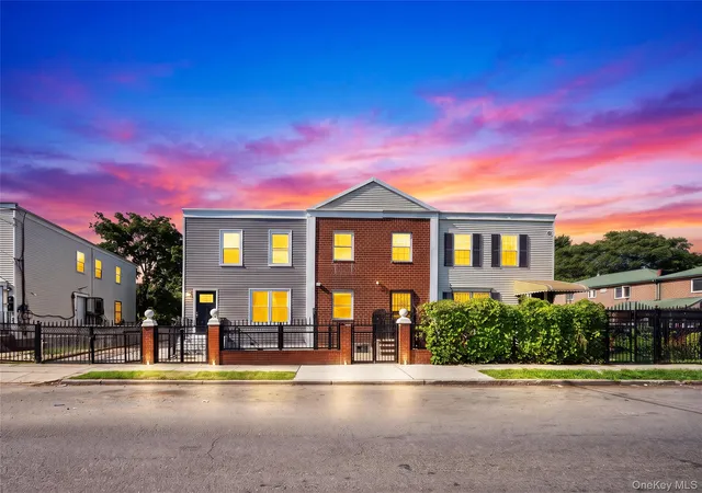 15417-108th-avenue-new-york-ny-11433/hzid_5ec4ad4e