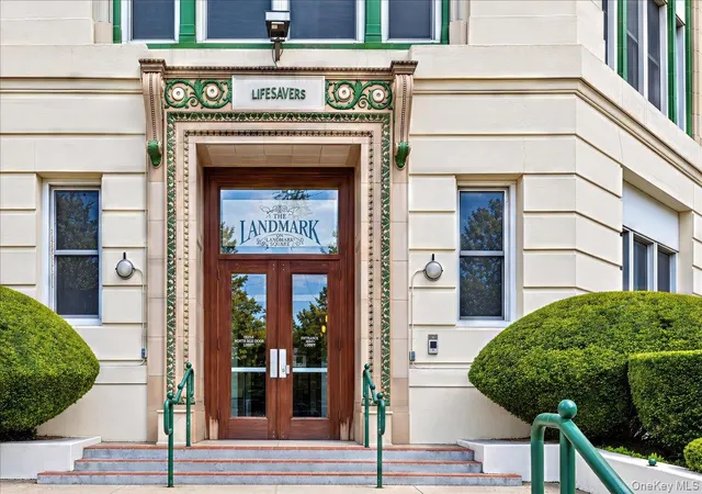 1-landmark-sq-213-rye-town-ny-10573/hzid_e40d5642