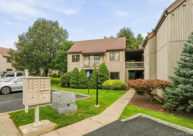 122-sycamore-dr-middletown-ny-10940/hzid_1d195f7d