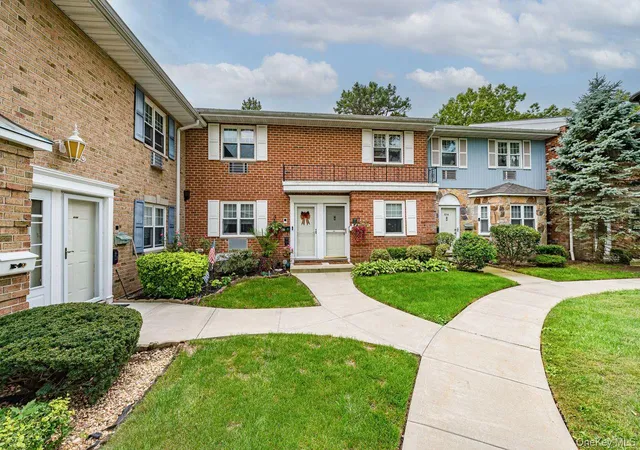 14-glen-holw-dr-e37-brookhaven-ny-11742/hzid_de9206fd