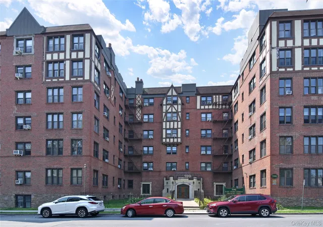 590-e-3rd-street-4c-mount-vernon-ny-10553/hzid_c0e78d00