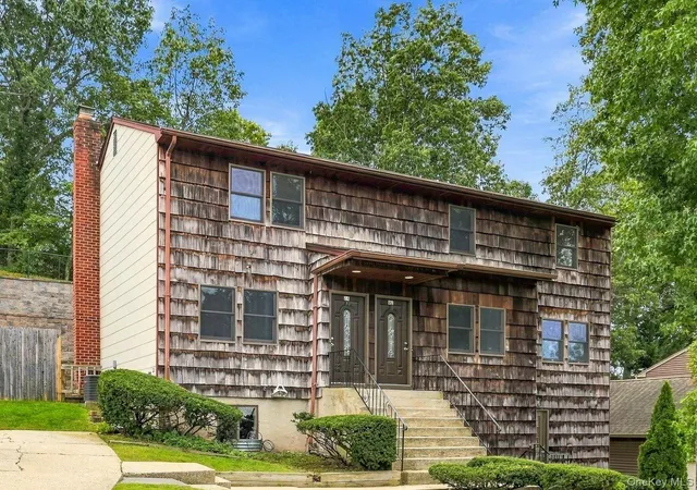 22-24-conifer-ct-huntington-ny-11768/hzid_224e8189
