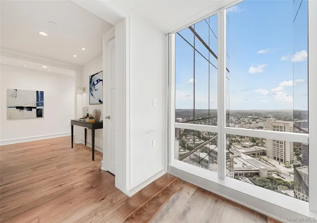 1-renaissance-sq-37b-white-plains-ny-10601/hzid_24704709