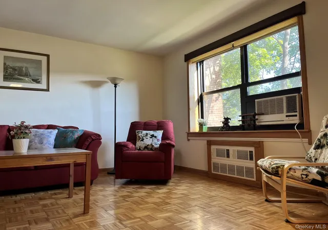 213-02-73rd-avenue-4d-new-york-ny-11364/hzid_b810c426