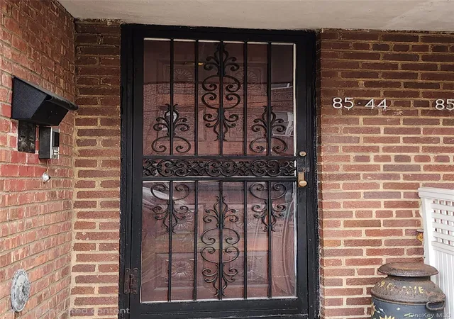 8544-53rd-avenue-new-york-ny-11373/hzid_eb5d6684