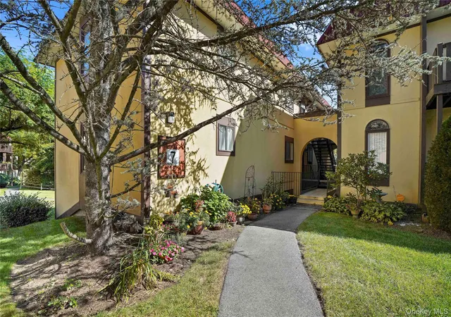 7-granada-crescent-2-white-plains-ny-10603/hzid_3f237613