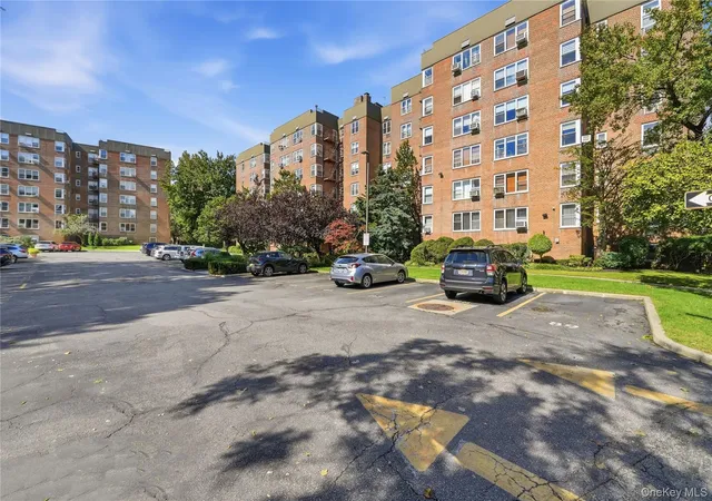 18-40-211th-street-6b-new-york-ny-11360/hzid_cb18c9a0