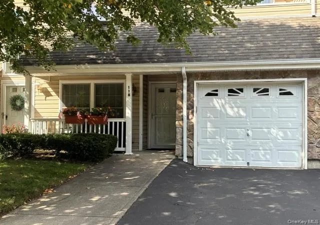 118-joseph-ln-huntington-ny-11746/hzid_edf9290e