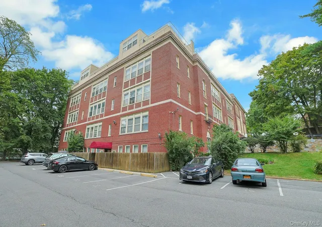 1250-north-ave-204-new-rochelle-ny-10804/hzid_0a61dc75