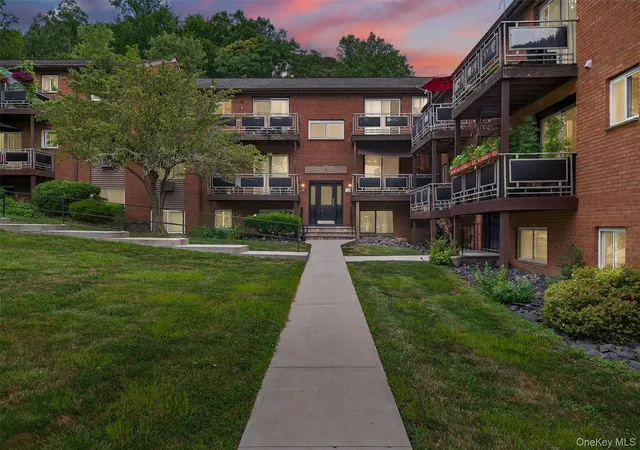 40-tanager-rd-4002-monroe-ny-10950/hzid_6a5d8763