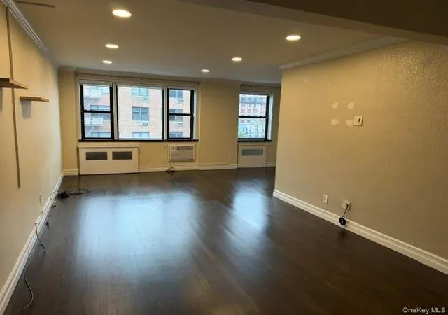 3-birchwood-ct-4m-mineola-ny-11501/hzid_c100aba4