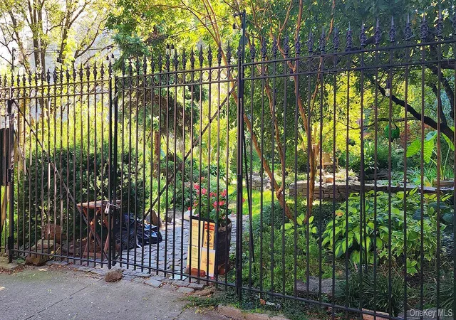 111-west-132nd-st-new-york-ny-10027/hzid_455b655e