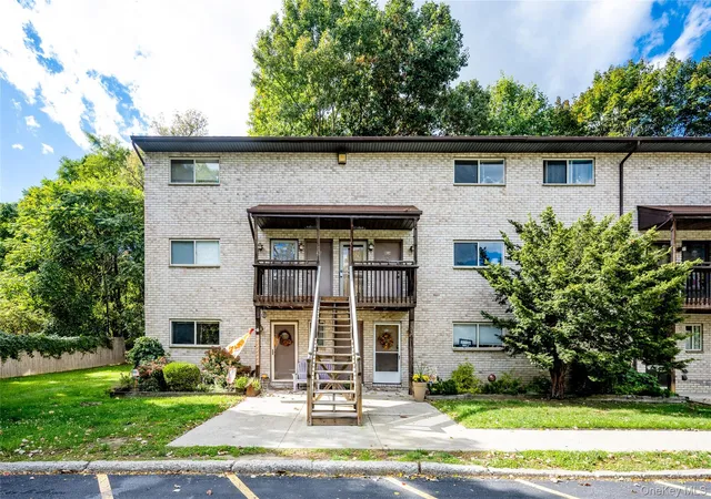 26-cooper-rd-915-poughkeepsie-ny-12603/hzid_5507de7d