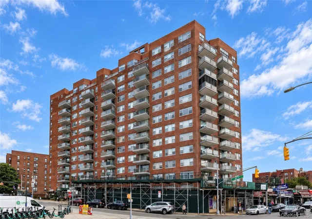 85-15-main-st-10g-jamaica-ny-11435/hzid_b9e9e72c