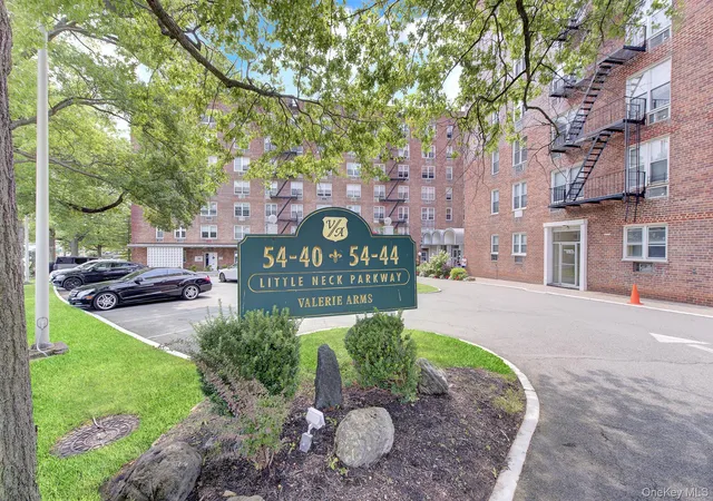 54-40-little-neck-pkwy-6m-new-york-ny-11362/hzid_1d349a6e