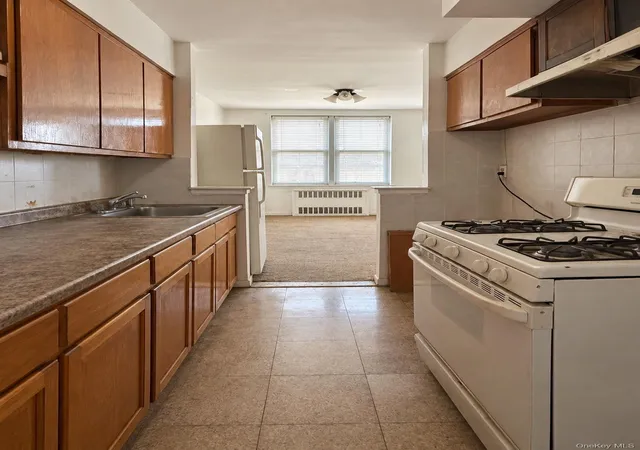86-16-60th-avenue-3j-elmhurst-ny-11373/hzid_6699c3dc
