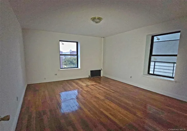 645-barretto-st-3j-new-york-ny-10474/hzid_a37dd7f5