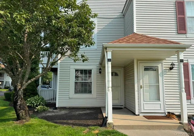 161-fairview-cir-brookhaven-ny-11953/hzid_81091582