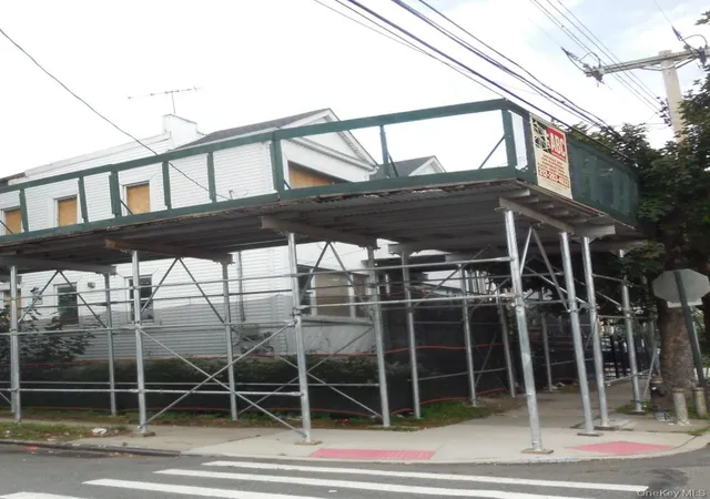 9701-24th-avenue-new-york-ny-11369/hzid_e6a2bb0b