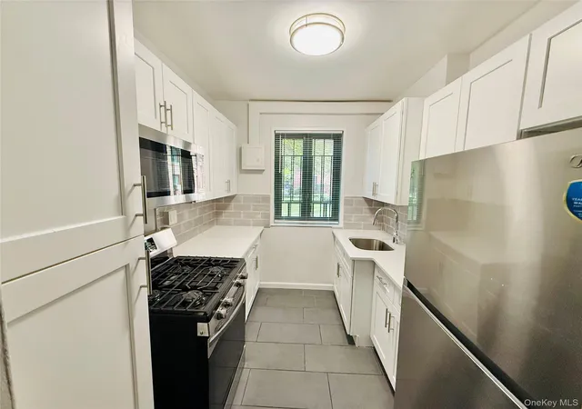 1562-unionport-rd-md-bronx-ny-10462/hzid_5ec4344e