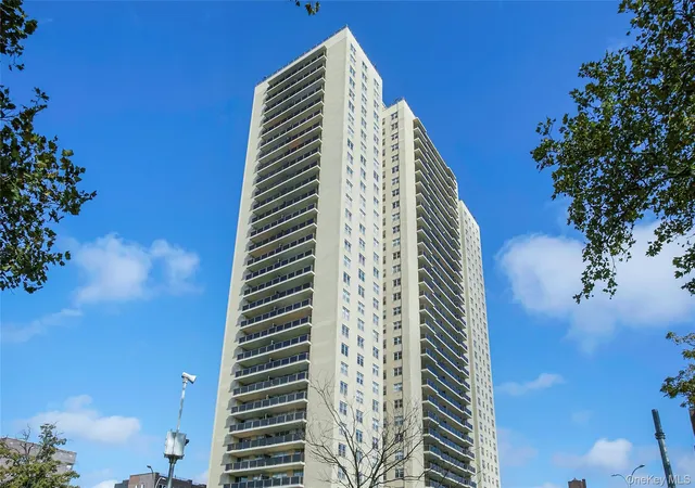 110-11-queens-blvd-16a-new-york-ny-11375/hzid_92e6eed0