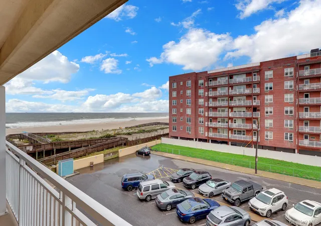 700-shore-rd-4k-long-beach-ny-11561/hzid_9b08cb7c