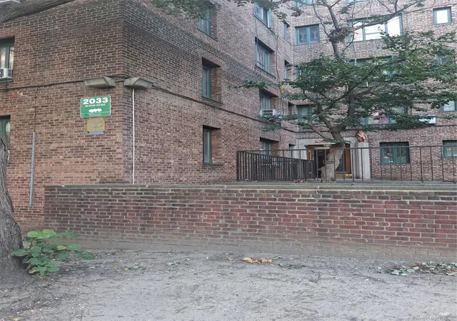 2033-mcgraw-ave-6e-bronx-ny-10462/hzid_cfeab87a