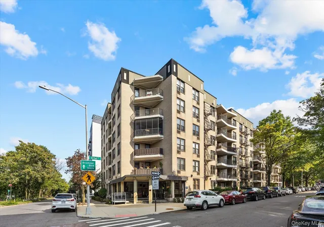 1874-pelham-pkwy-s-2r-new-york-ny-10461/hzid_ed25ff47